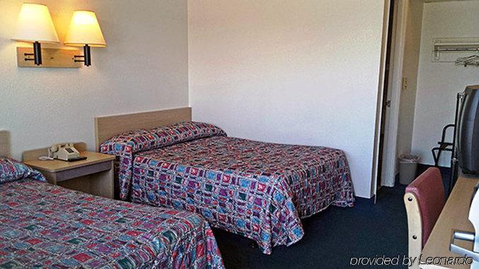 Motel 6 Des Moines South - Airport Dış mekan fotoğraf