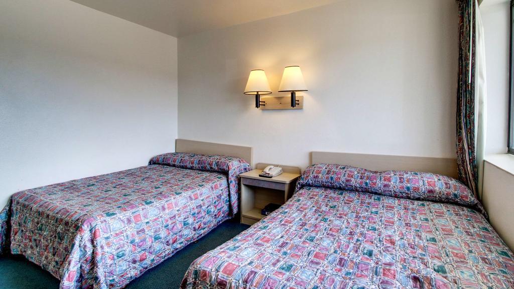 Motel 6 Des Moines South - Airport Dış mekan fotoğraf