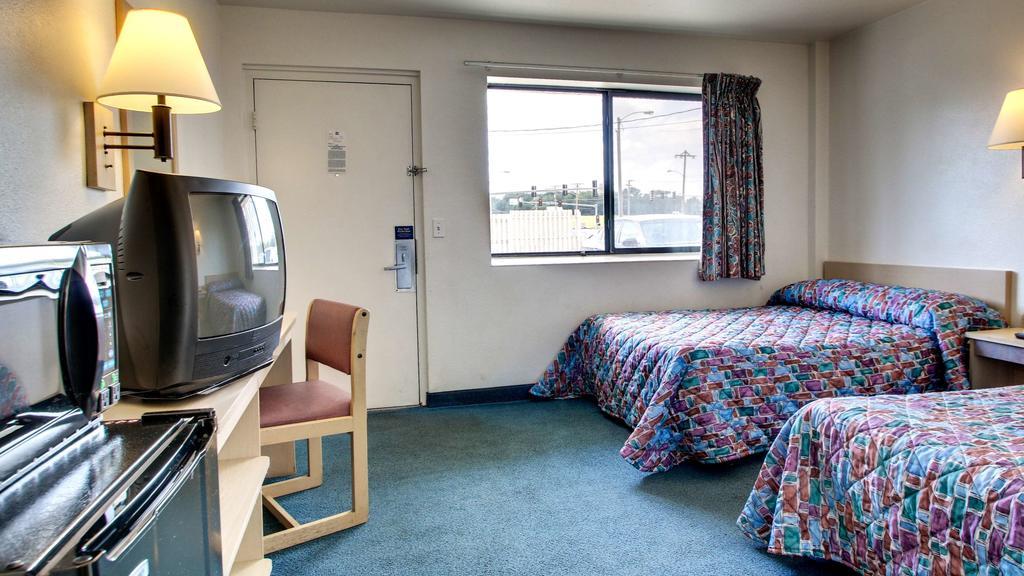 Motel 6 Des Moines South - Airport Dış mekan fotoğraf