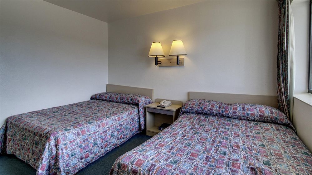 Motel 6 Des Moines South - Airport Dış mekan fotoğraf