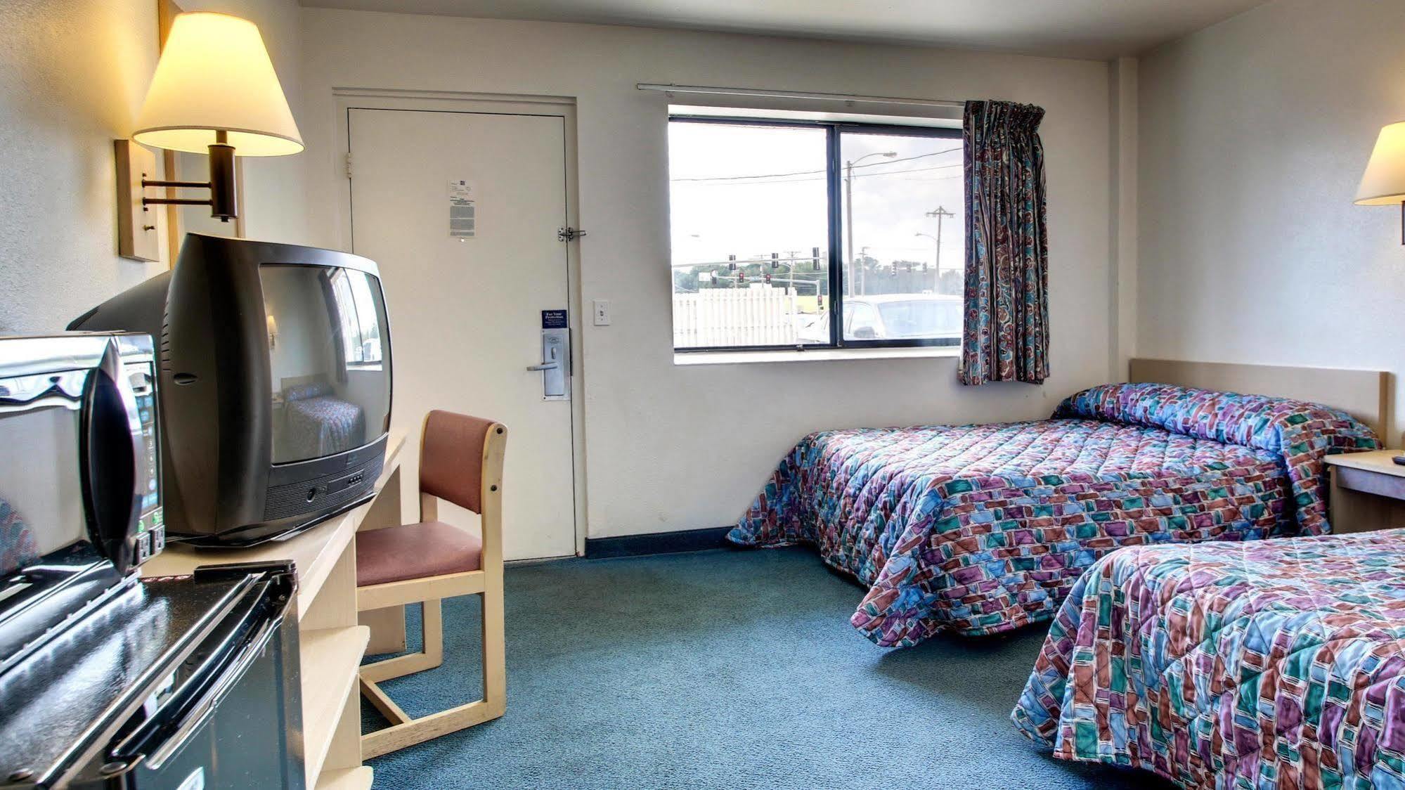 Motel 6 Des Moines South - Airport Dış mekan fotoğraf