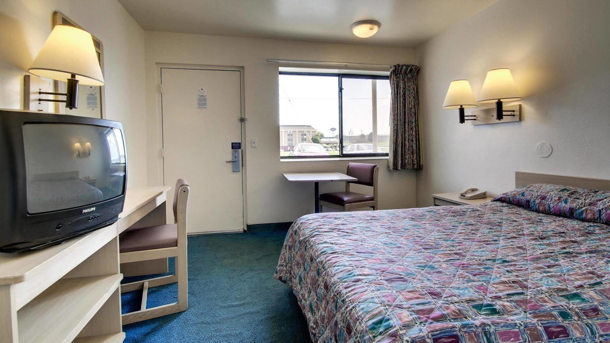Motel 6 Des Moines South - Airport Dış mekan fotoğraf